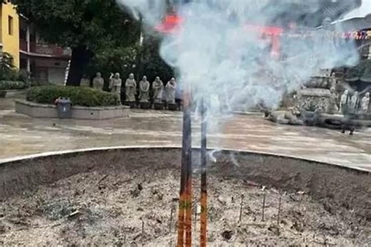 给财神爷烧元宝的数量