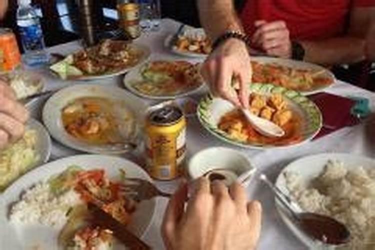 梦见和爷爷吃饭喝酒的预兆