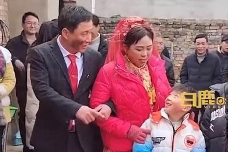 梦见跟初恋结婚生孩子是什么意思