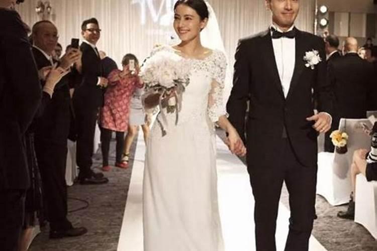 现在批八字发现夫妻宫里出现两个男人是什么意思