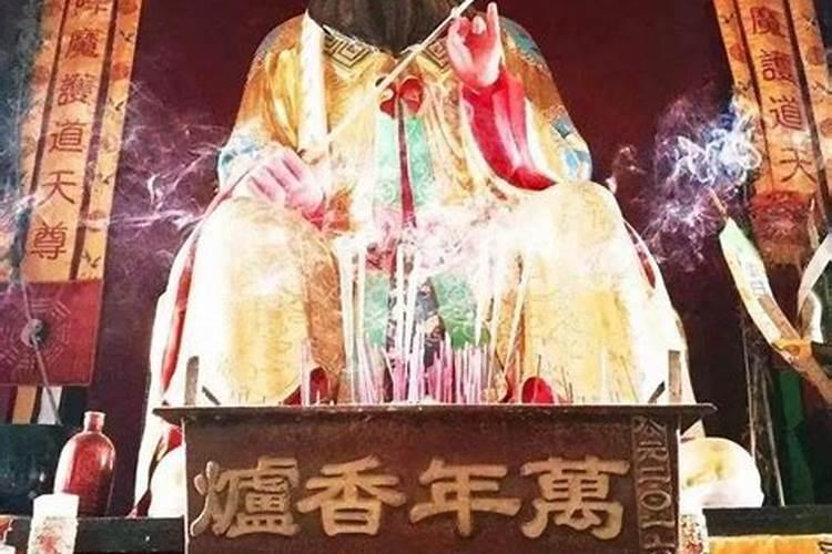 敬财神爷用几根香