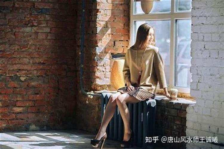 梦见别人拥抱自己老婆的预兆