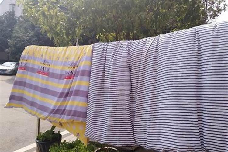 梦见衣服被别人拿走了的预兆