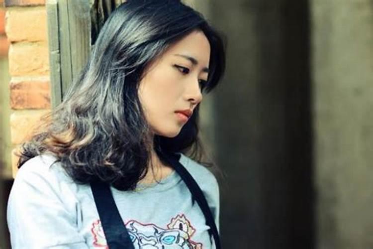 女人梦见自己的老公出轨了是什么意思