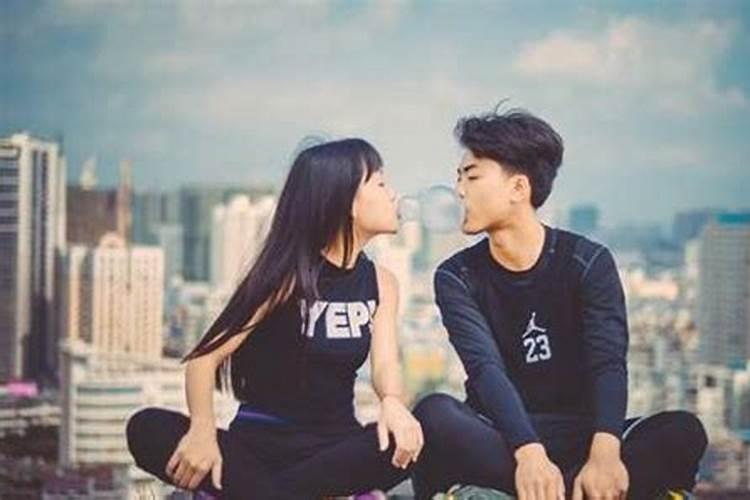 梦见和前妻吃饭远行的预兆