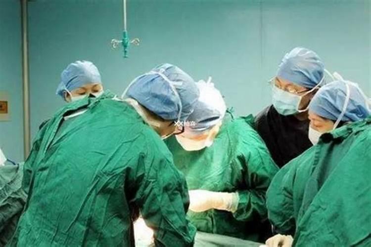 梦见自已老婆没穿衣服是什么意思？