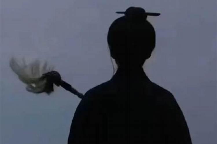 梦见过世的老人是什么兆头？