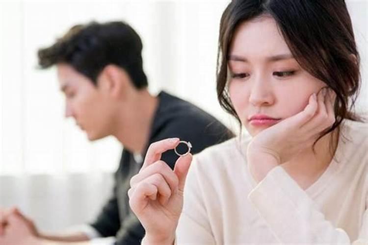 女人出轨了怎样挽回老公