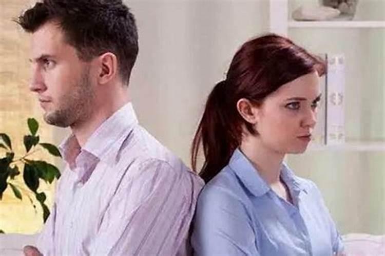 什么样的祖坟后代易离婚 祖坟杂草丛生不利子孙婚运？