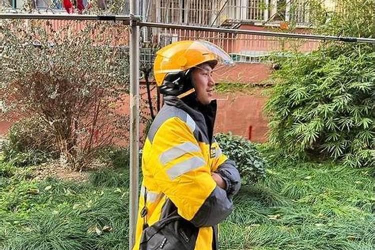 刚得知怀孕了,确因为一些封建迷信不知道能不能保住孩子!