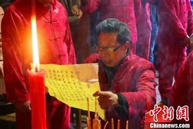 梦见蛇咬自己的脖子了的预兆