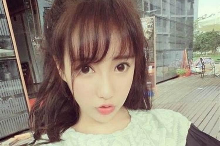 长虎牙的女人命运和性格
