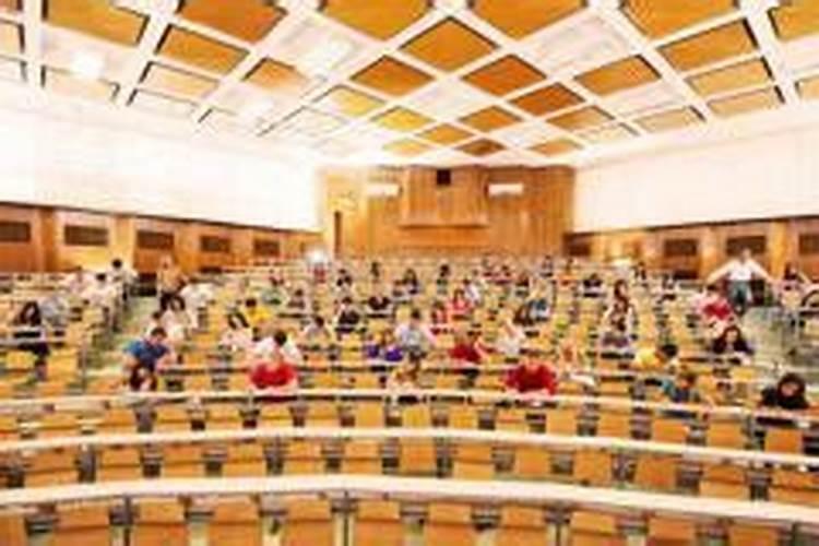 梦见回学校上学做题什么都不会的预兆