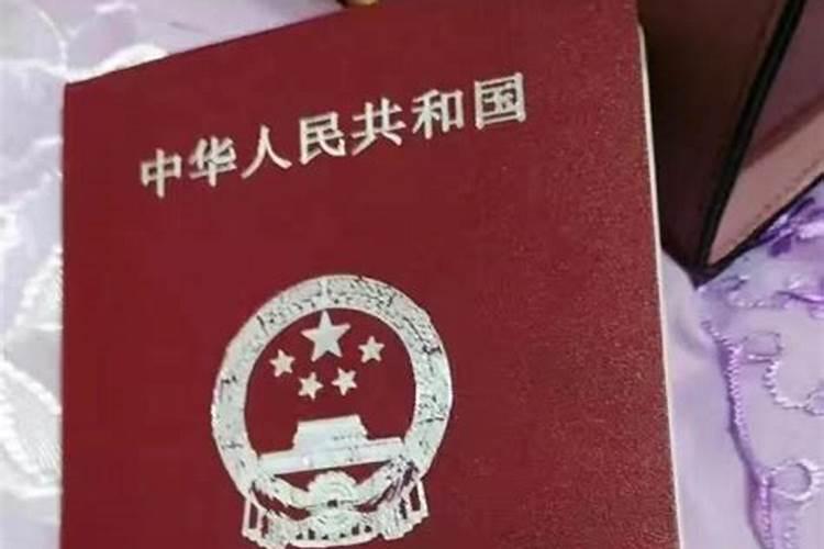 我一直没办法从离婚的阴影里面走出来？