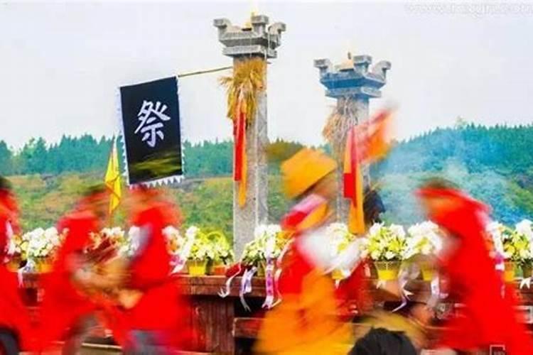 梦见去拜祭祖坟墓的预兆