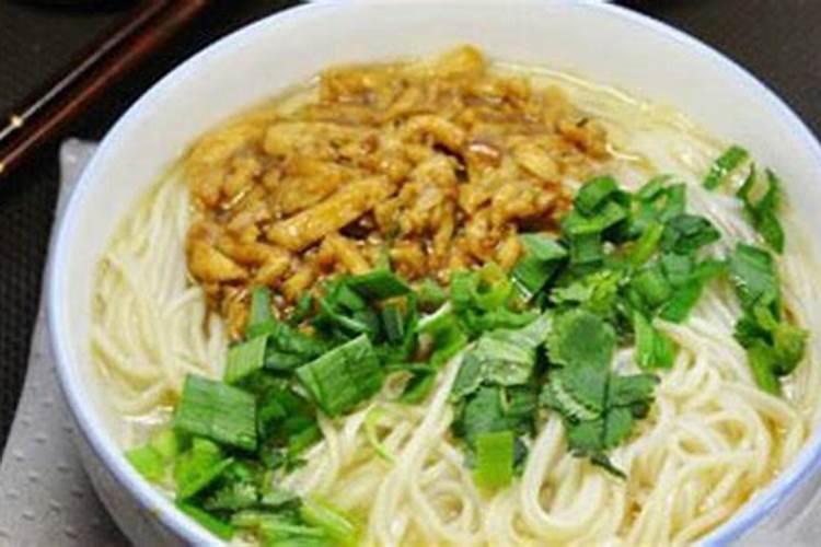 梦到吃面条是什么意思？