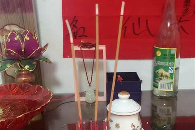 烧香香火着的旺是什么兆头,请香供佛时香火冒闪电火花。是什么意思？