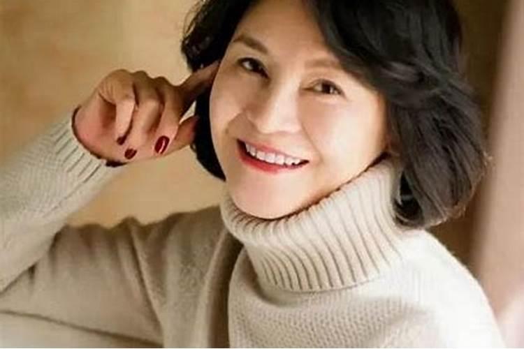 梦到游泳是什么征兆 女性