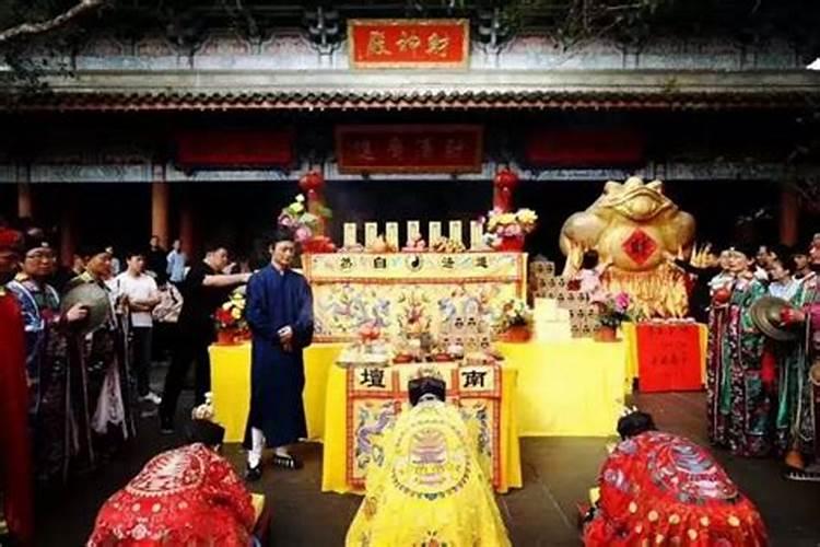 辰戌冲财库成立的条件