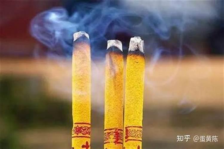 梦见去坟上上香的预兆