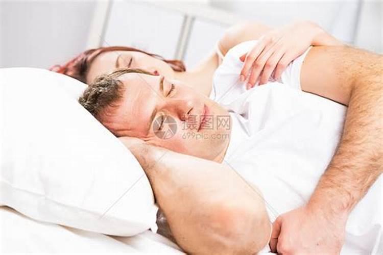 梦见拥抱爱自己的男人