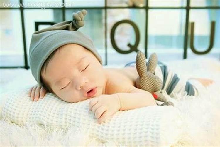 孕妇做梦梦见自己生了个儿子 孕妇做梦梦见自己生了个儿子是什么意思