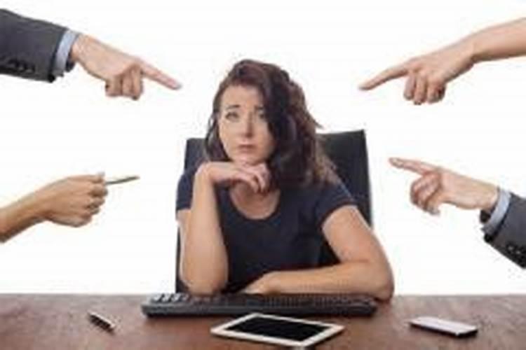 梦见被别的女人欺负的预兆