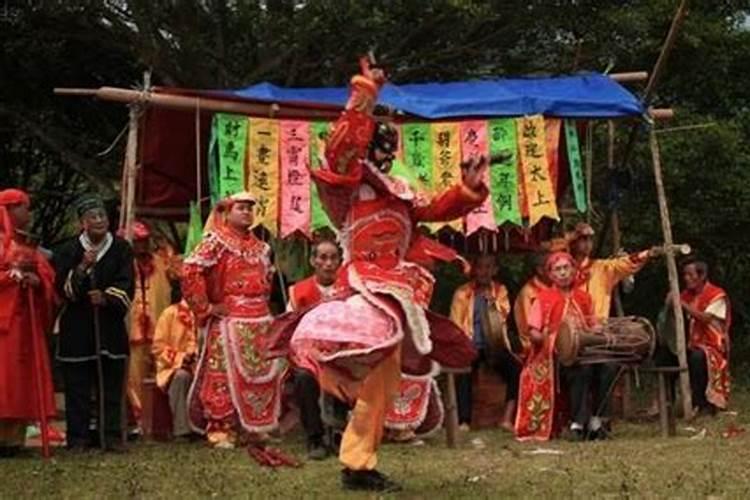 广西人农历7月14为什么吃鸭？有何典故？广西人在这天每家每户几乎都要买...