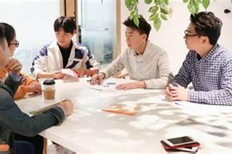 梦见前妻和别人在一起的预兆