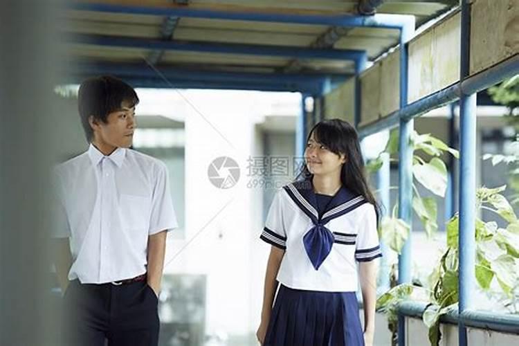 梦见女同学什么预兆