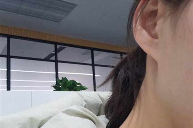 耳朵小的女人福气好