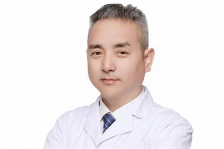 嘴歪眼斜的面相,说话嘴巴往一边歪的面相
