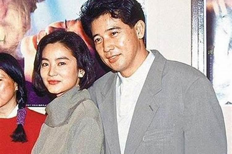 日柱看配偶年龄和属相,命理界是怎么看一个人在哪一年结婚的？