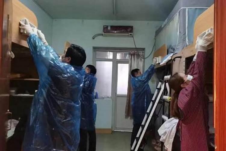 梦到整理床铺