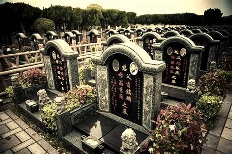 长子不在家次子能为父亲摔老盆吗？