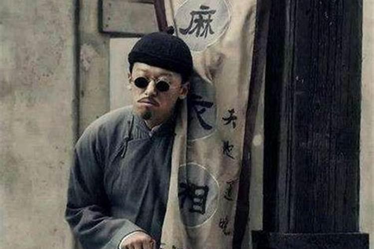 两个人的姻缘桥段了,请算命的搭了桥就不会离婚吗？