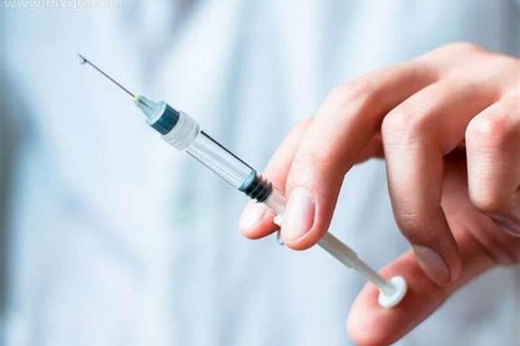 梦见过世老人要带自己走的预兆