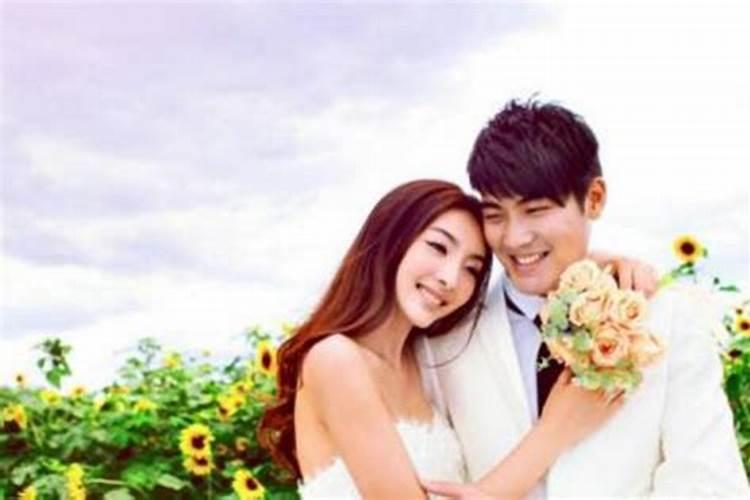八字免费终身详批一生 女人二婚命的八字特征？
