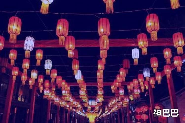 过年衣服什么颜色好