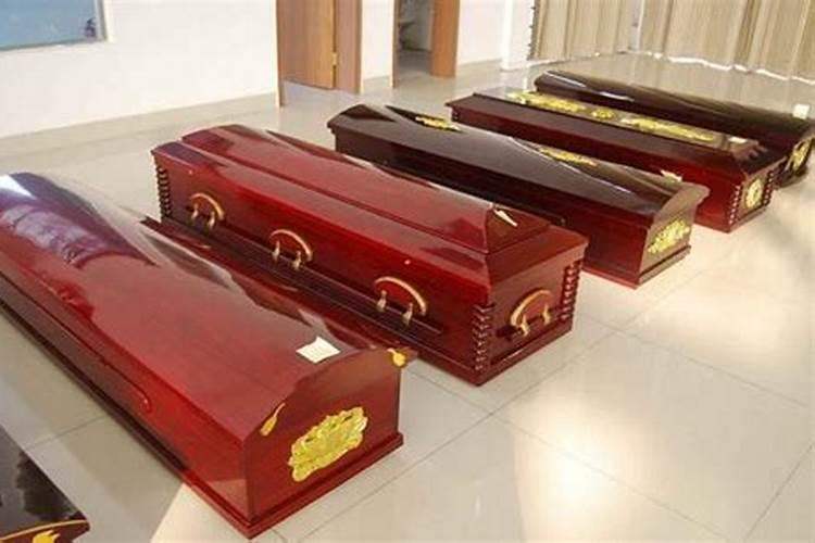 梦见两口棺材一起出殡