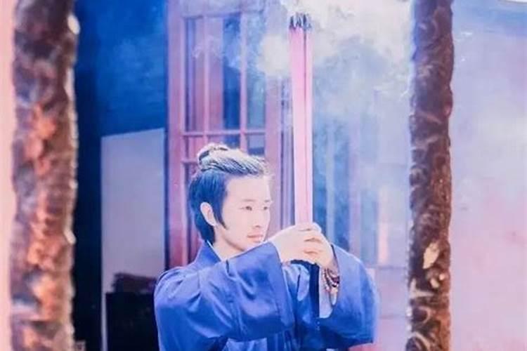 梦见自已骑自行车的预兆