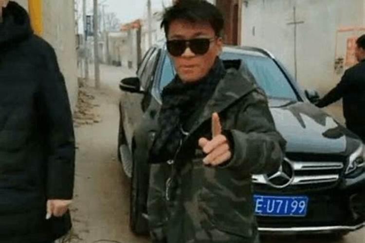 梦到陌生人进了自己家里是什么预兆？