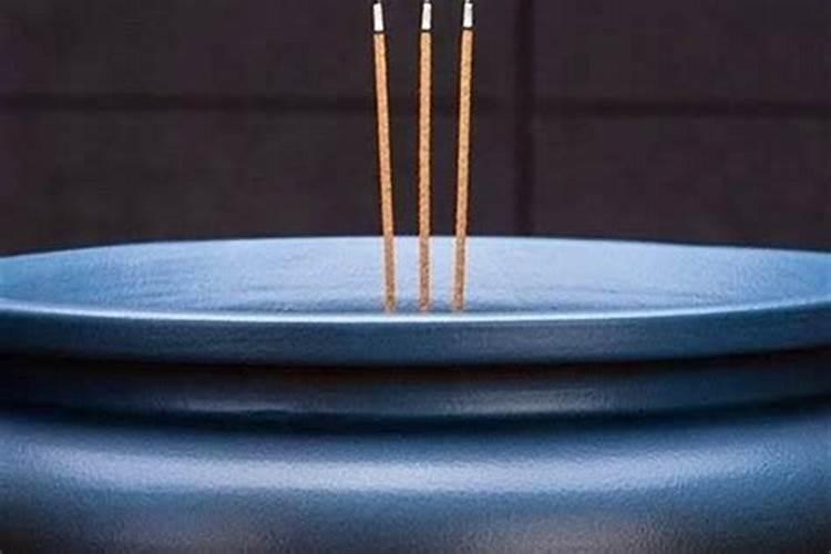 频繁梦到同一个异性说明什么