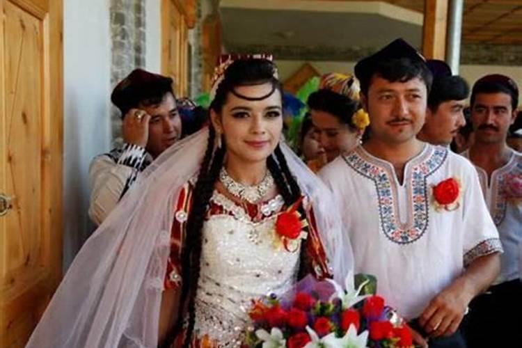 梦见老婆喜欢跟别的男人讲话的预兆