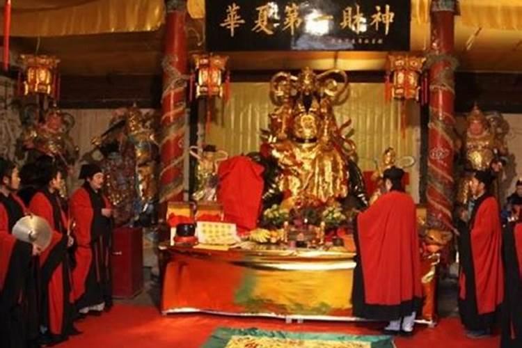 梦见和同学在一起是什么意思