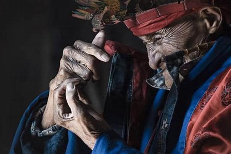 2025年属虎人的每月运势