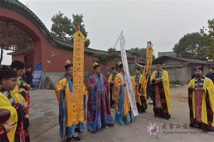 梦见女朋友有别的男人的预兆