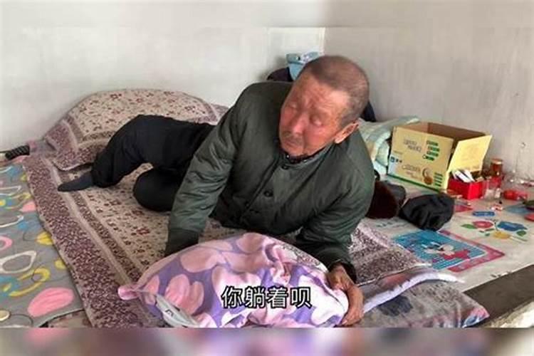 梦见叔婶请人吃饭