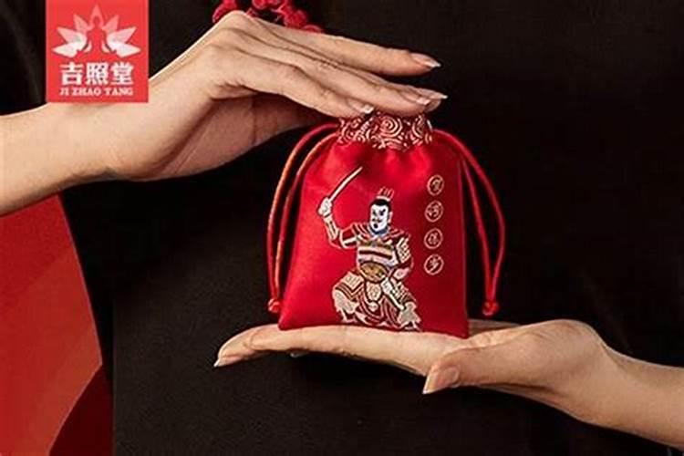 本命年佩戴什么东西好呢？