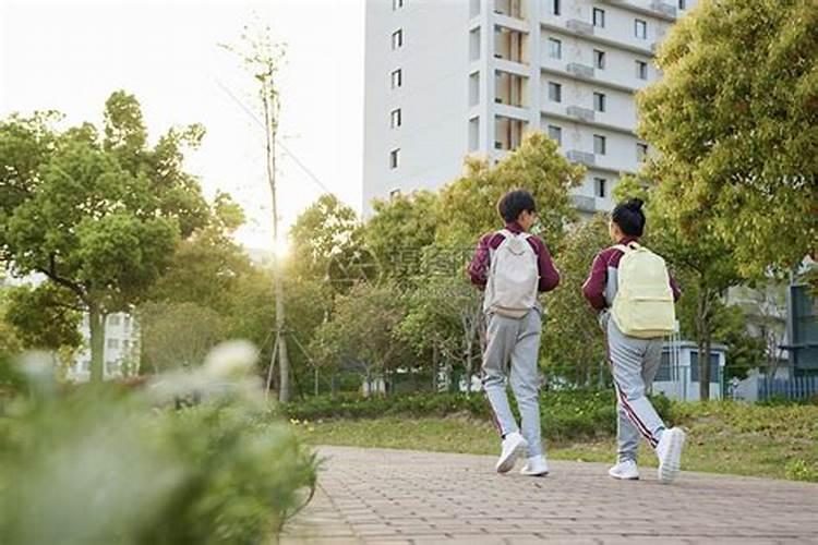 梦见小孩放学回家的预兆